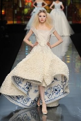 wedding-dresses-dior-9-normal.jpg