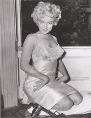 Celebrity-Image-Marilyn-Monroe--1954-134