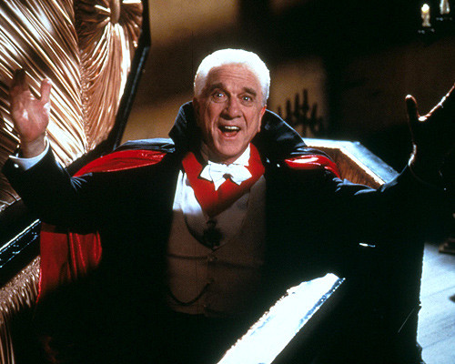 Leslie-Nielsen-Dracula-normal.jpg