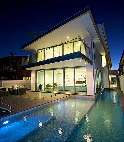 Modern-design-of-beach-house-architectur