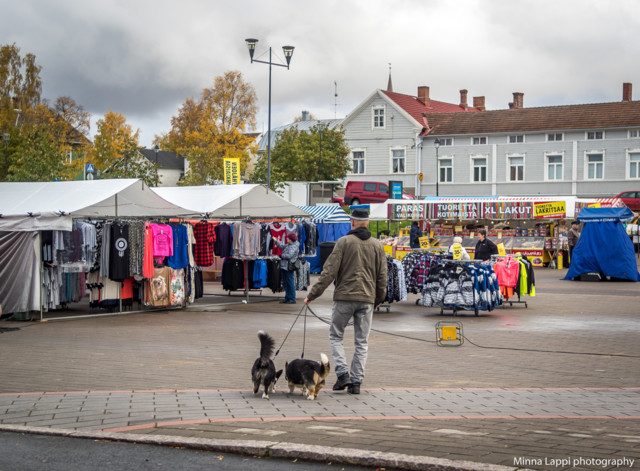 Pojat%20markkinoill-1.jpg