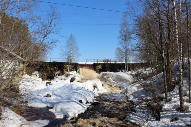 2018.4.18.%20Kumpulassa%20terassilaudat%