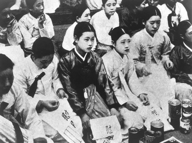comfort-women-japanese-war-crimes.jpg